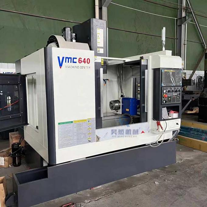 ছোট VMC640 চার অক্ষ CNC উল্লম্ব মেশিনিং সেন্টার মেশিন 0
